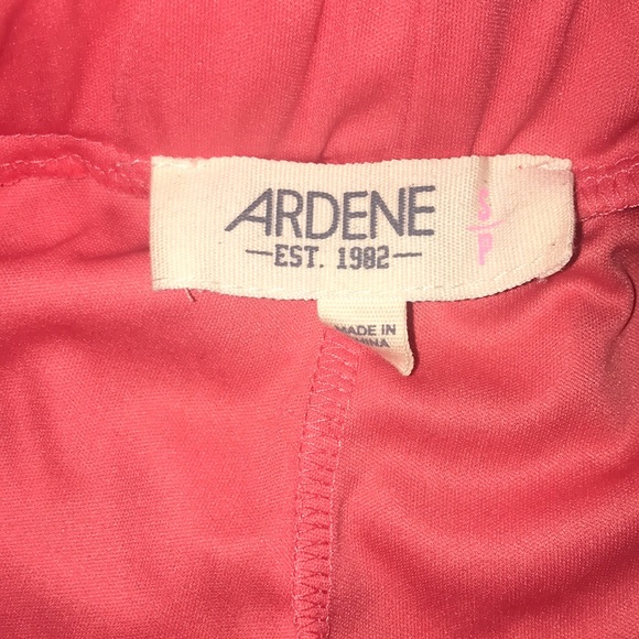 Pink short - Picture 2 of 2